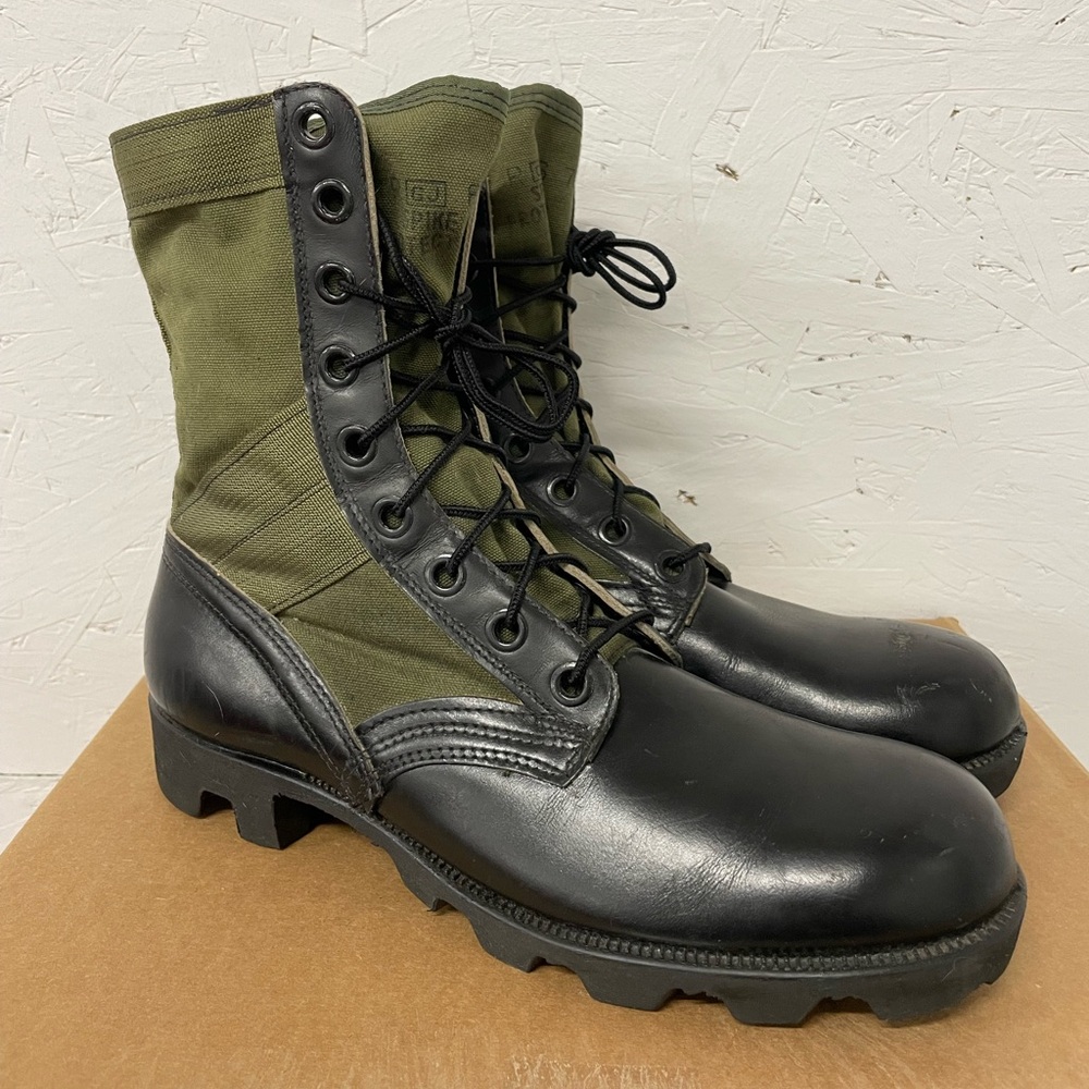 Authentic Vietnam - US War Jungle Combat Boots Dated June 1970, Size 8R, NOS/EUC